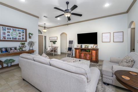 1905 Town Creek Circle Weatherford TX 76086