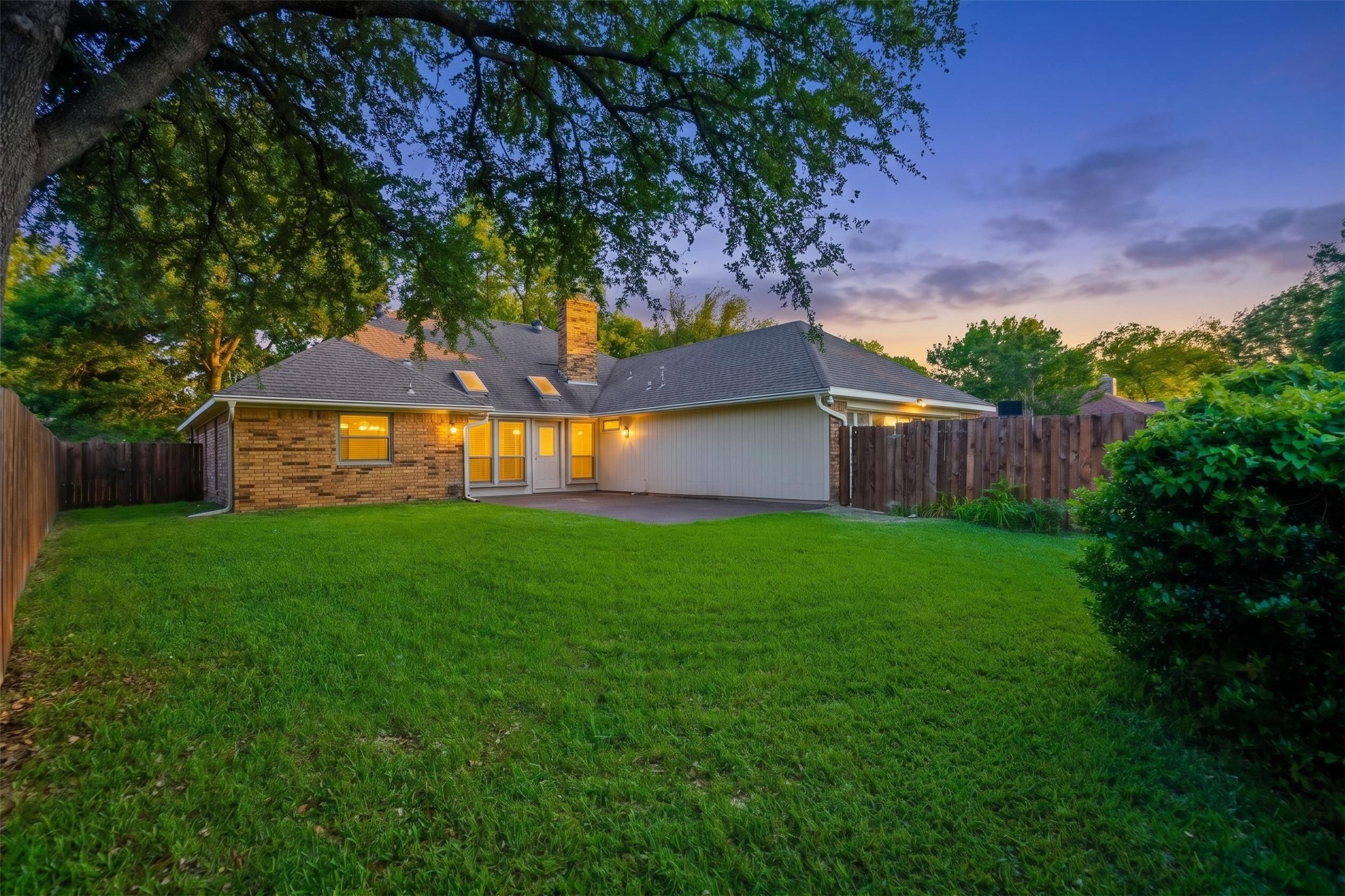 217 Willowcrest Drive Garland TX 75040