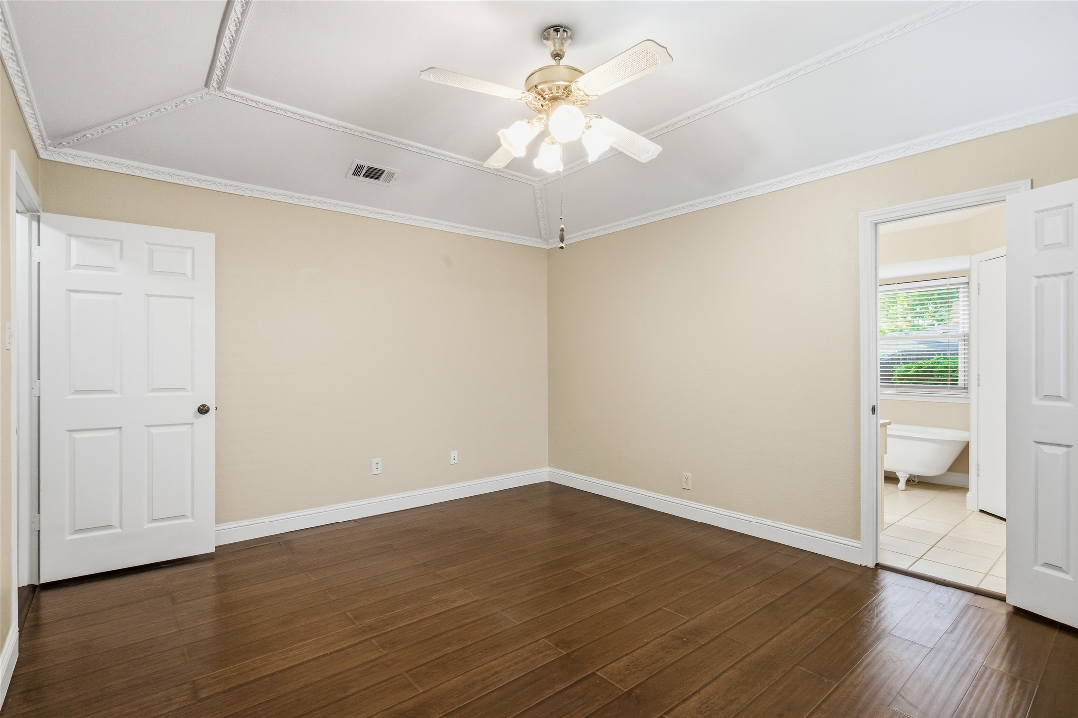 217 Willowcrest Drive Garland TX 75040