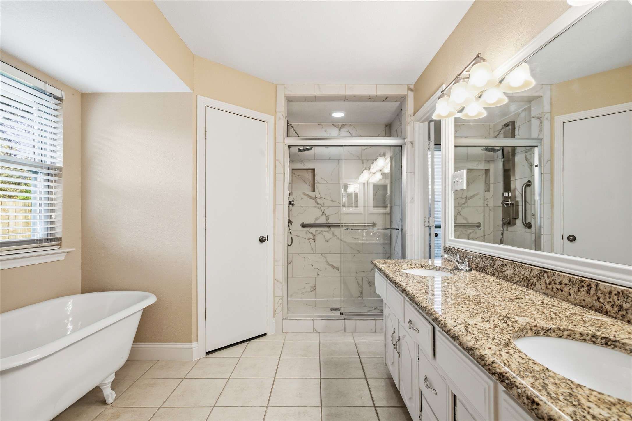 217 Willowcrest Drive Garland TX 75040