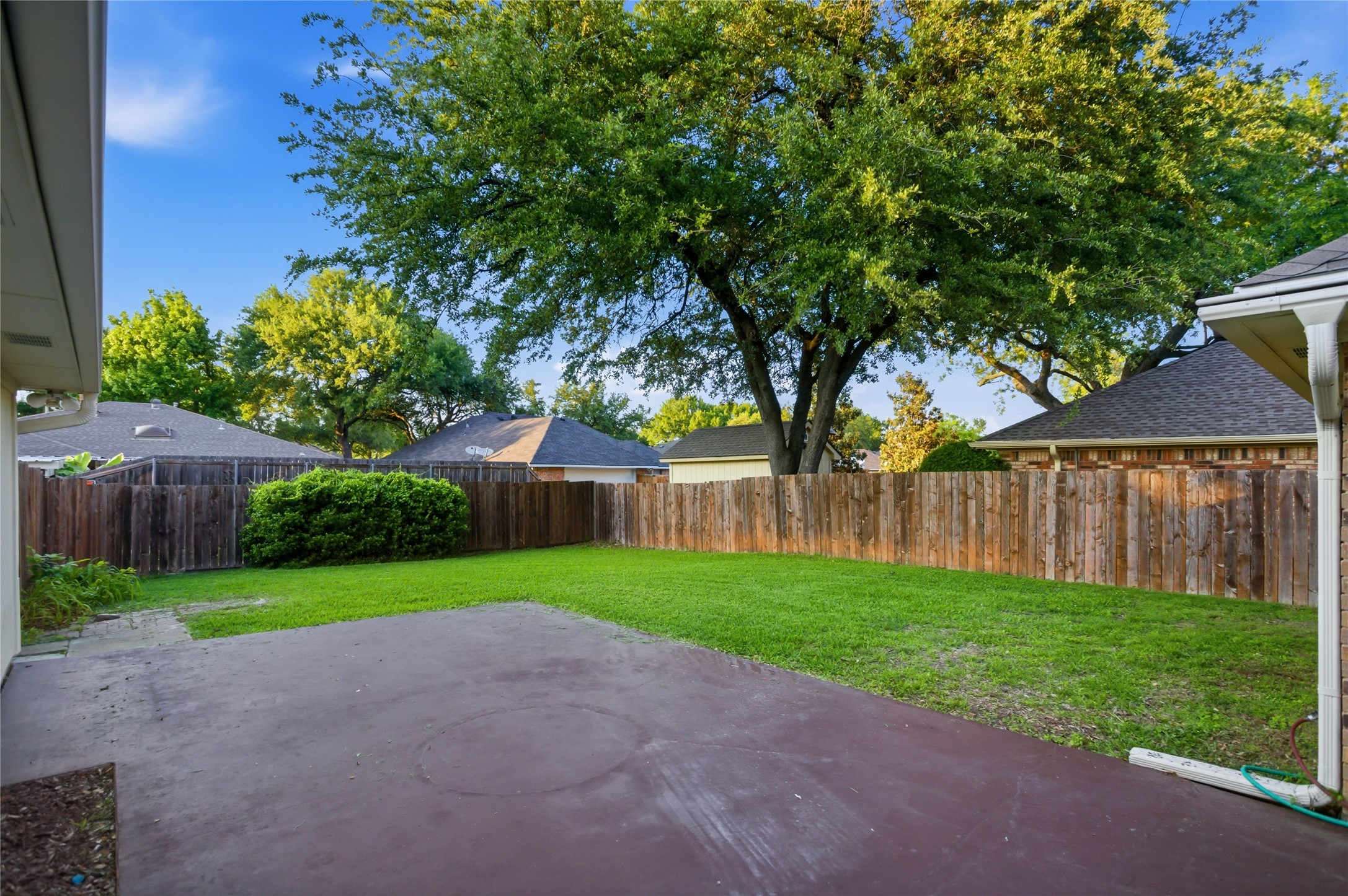217 Willowcrest Drive Garland TX 75040