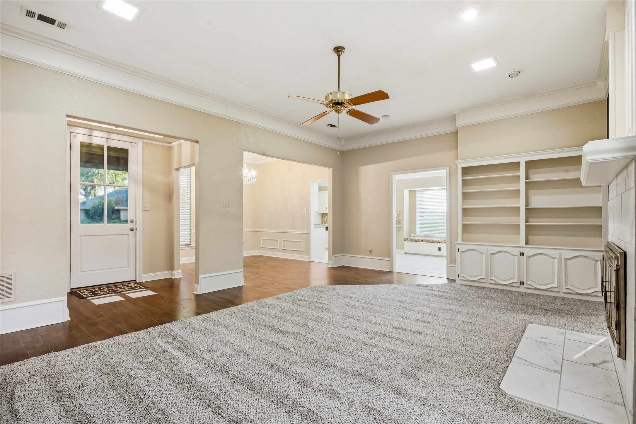 217 Willowcrest Drive Garland TX 75040