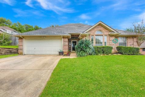 6111 Castle Creek Road Arlington TX 76017