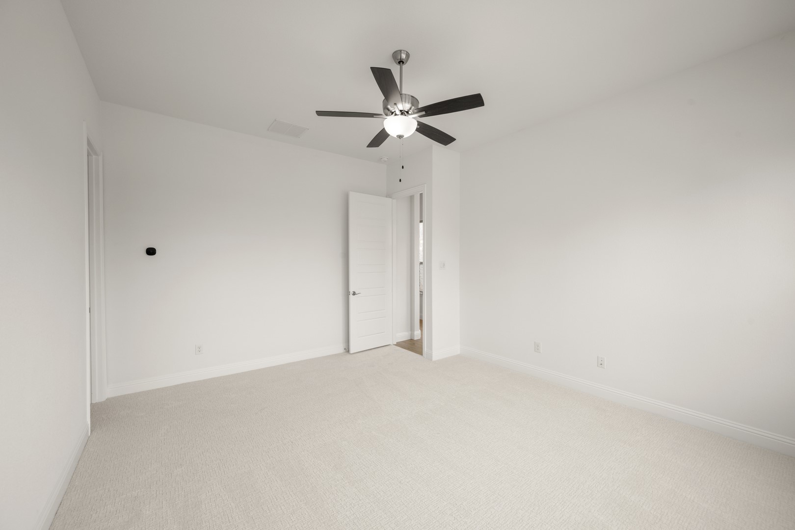 1540 Euclid Alley Corinth TX 76208