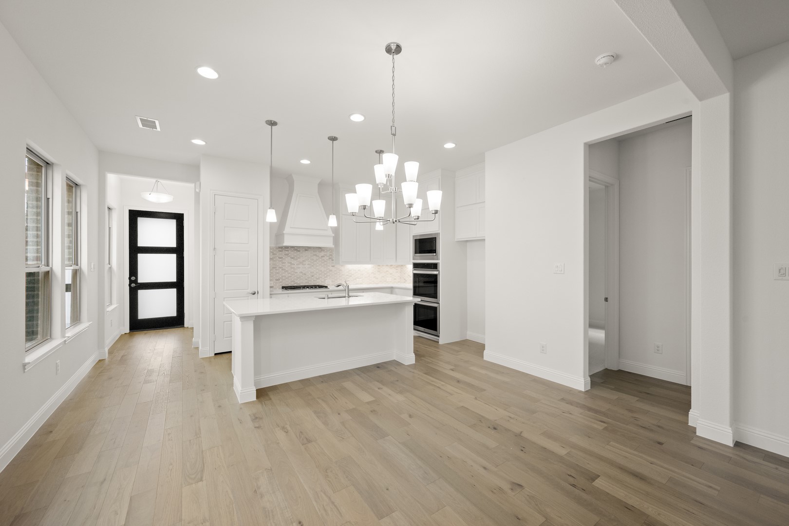 1540 Euclid Alley Corinth TX 76208
