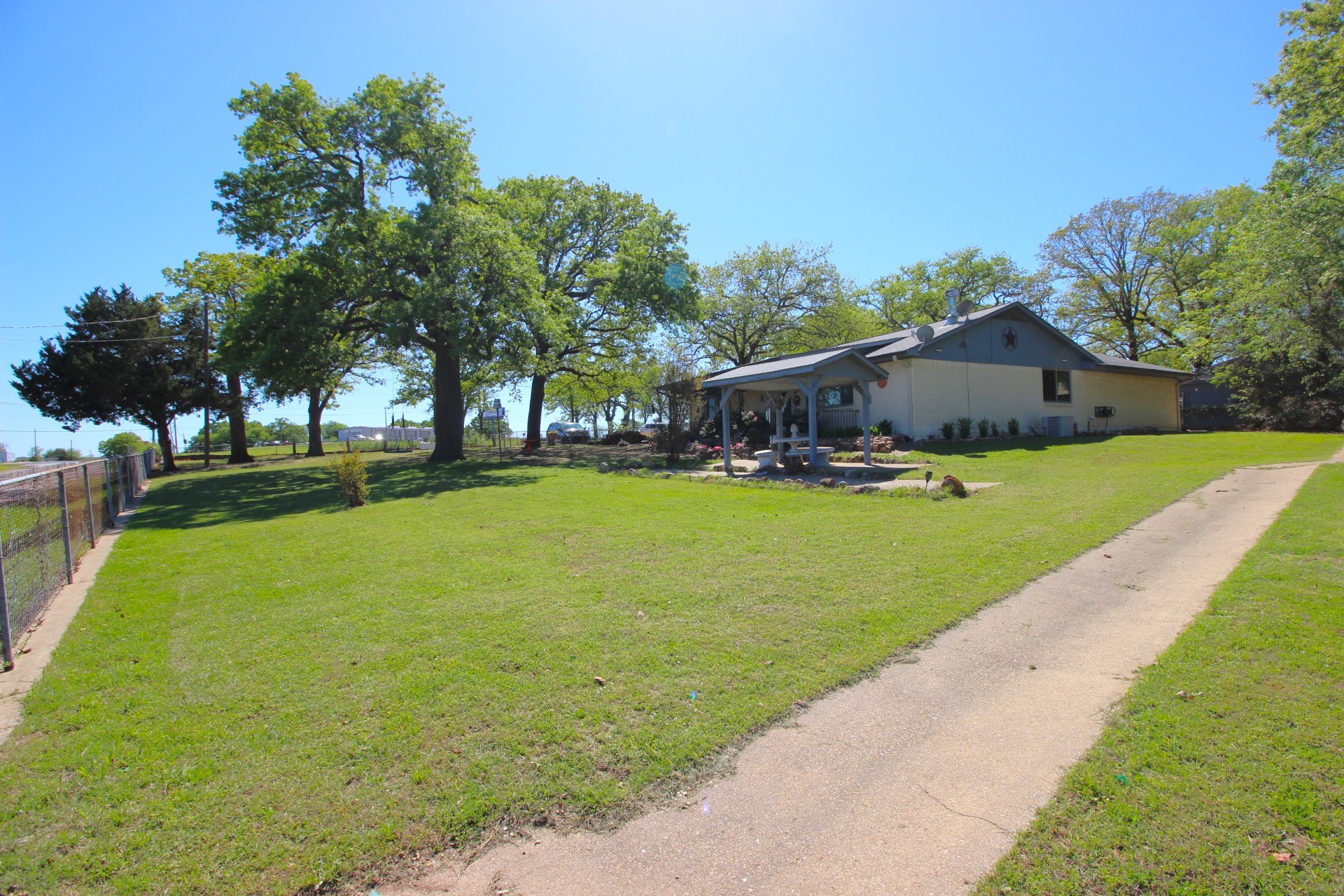 205 Mason Drive Seven Points TX 75143