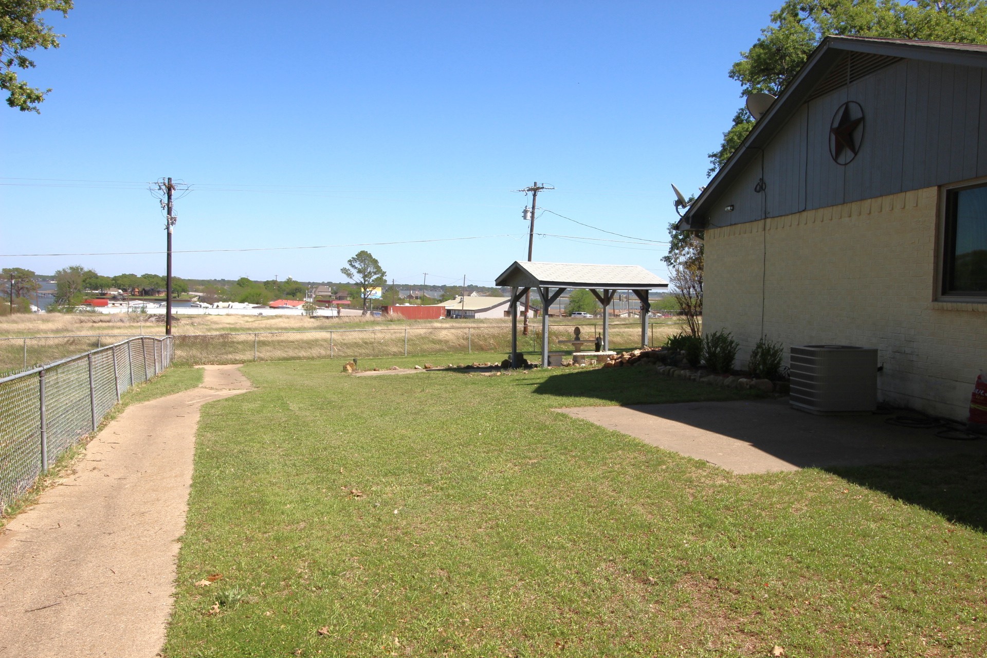 205 Mason Drive Seven Points TX 75143
