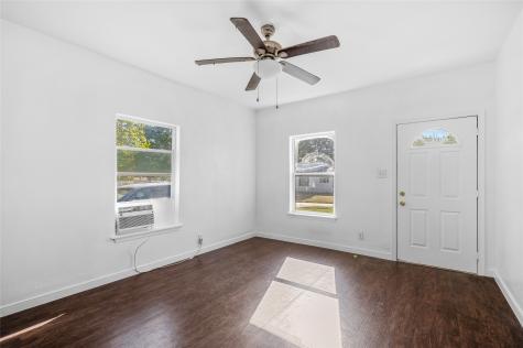1417 E Chaffin Street Sherman TX 75090