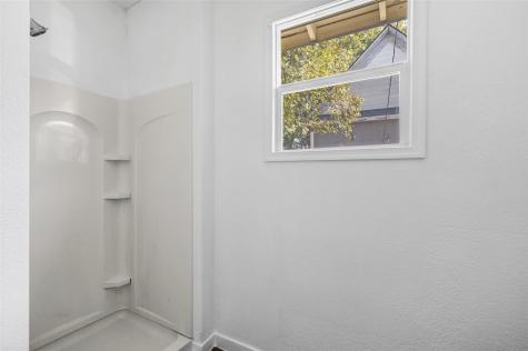 1417 E Chaffin Street Sherman TX 75090
