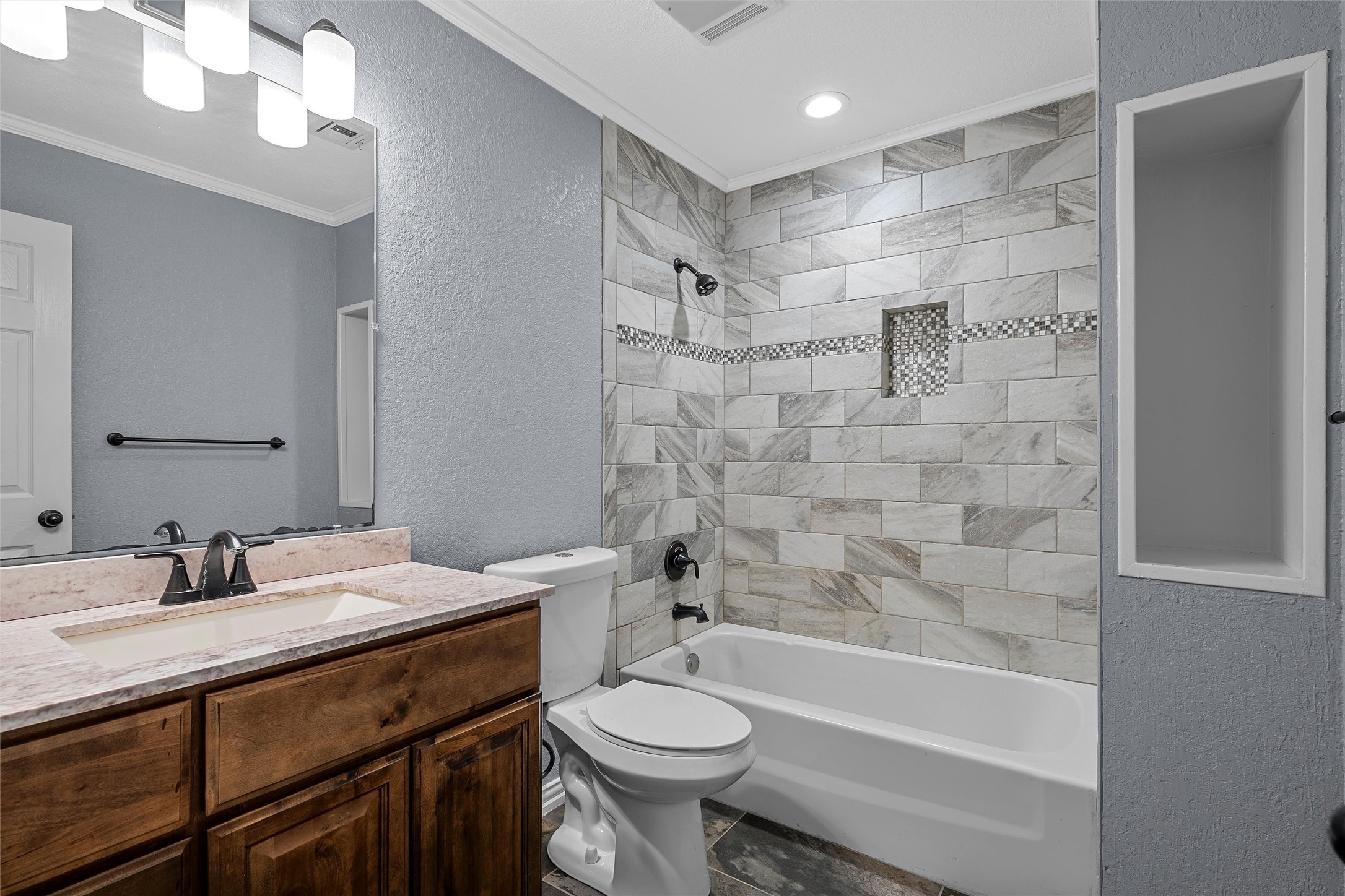 244 Alamosa Drive Hewitt TX 76643
