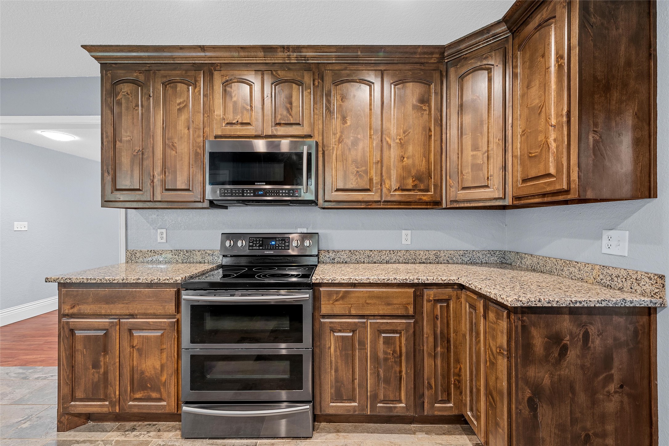 244 Alamosa Drive Hewitt TX 76643