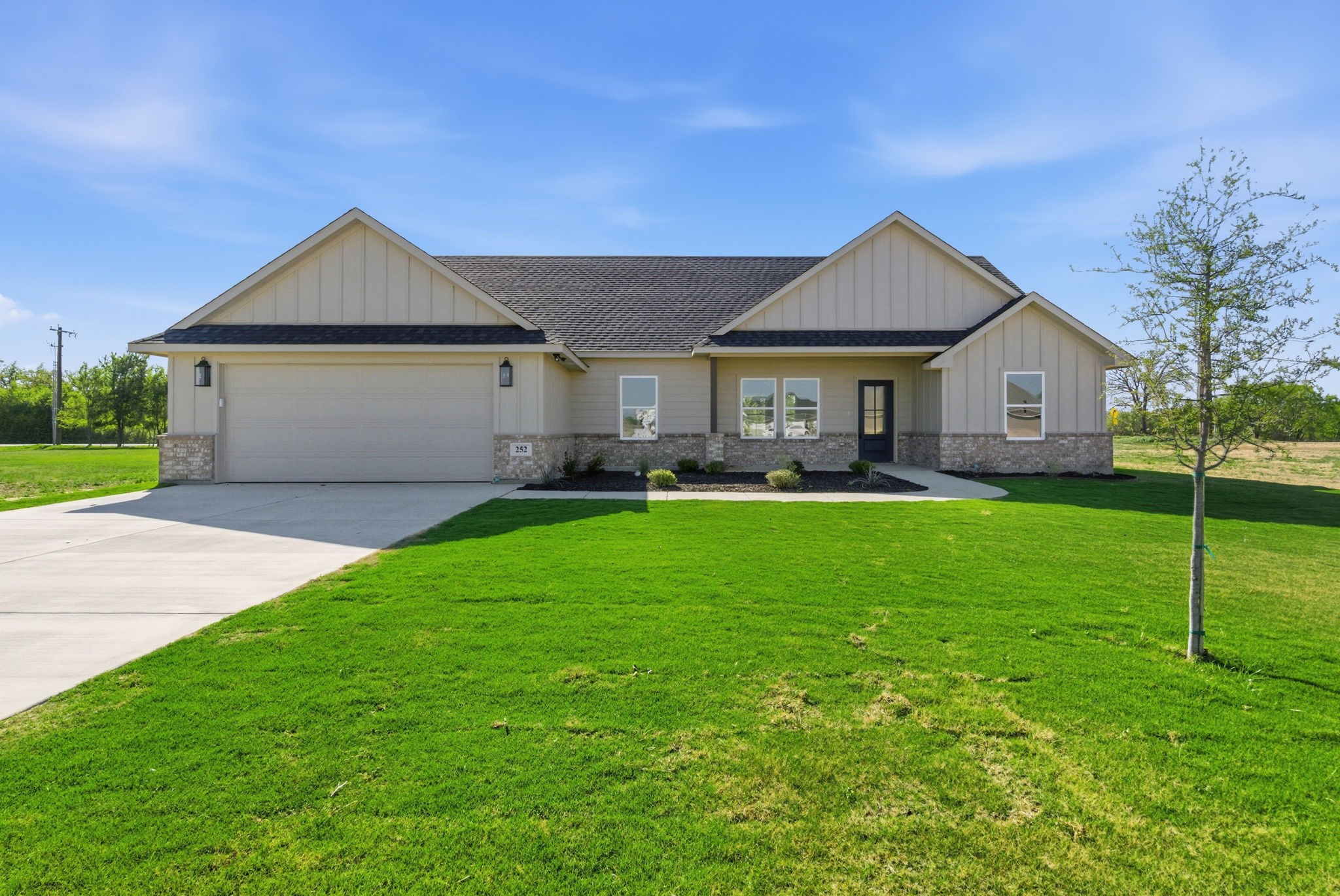 252 Yawney Drive Lipan TX 76462