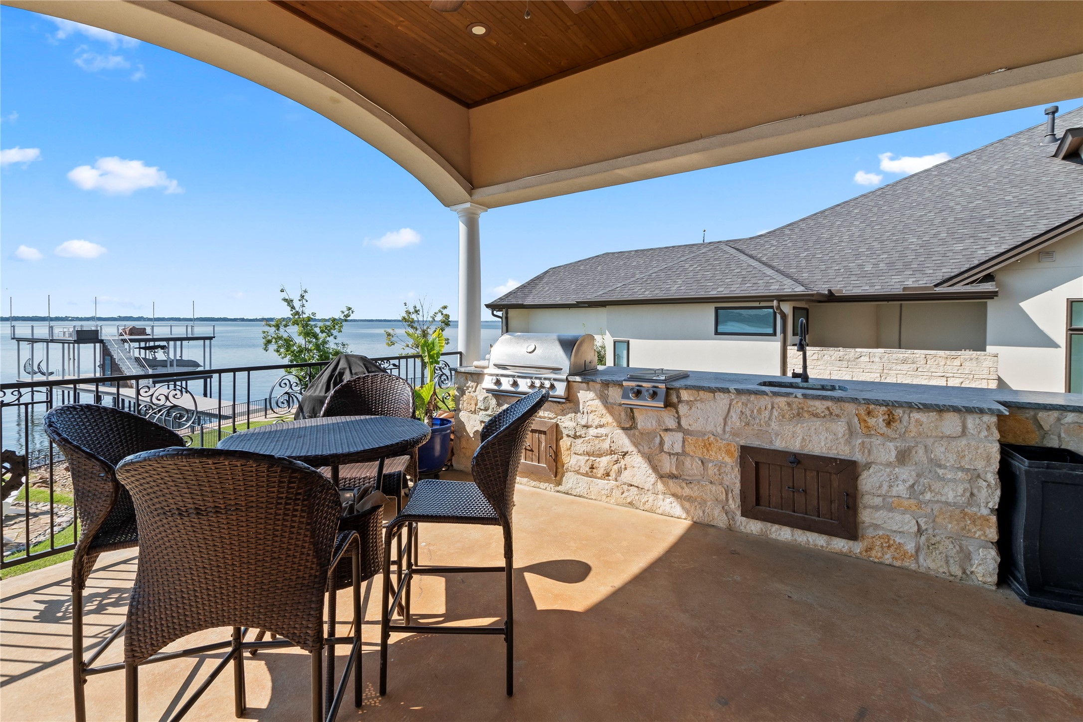 204 Pinnacle Club Place Mabank TX 75156