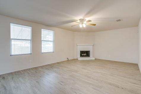1313 Lauren Drive Burleson TX 76028