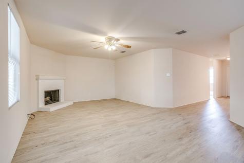 1313 Lauren Drive Burleson TX 76028