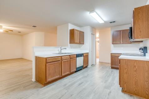 1313 Lauren Drive Burleson TX 76028