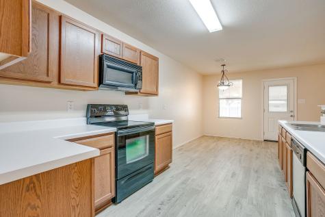 1313 Lauren Drive Burleson TX 76028