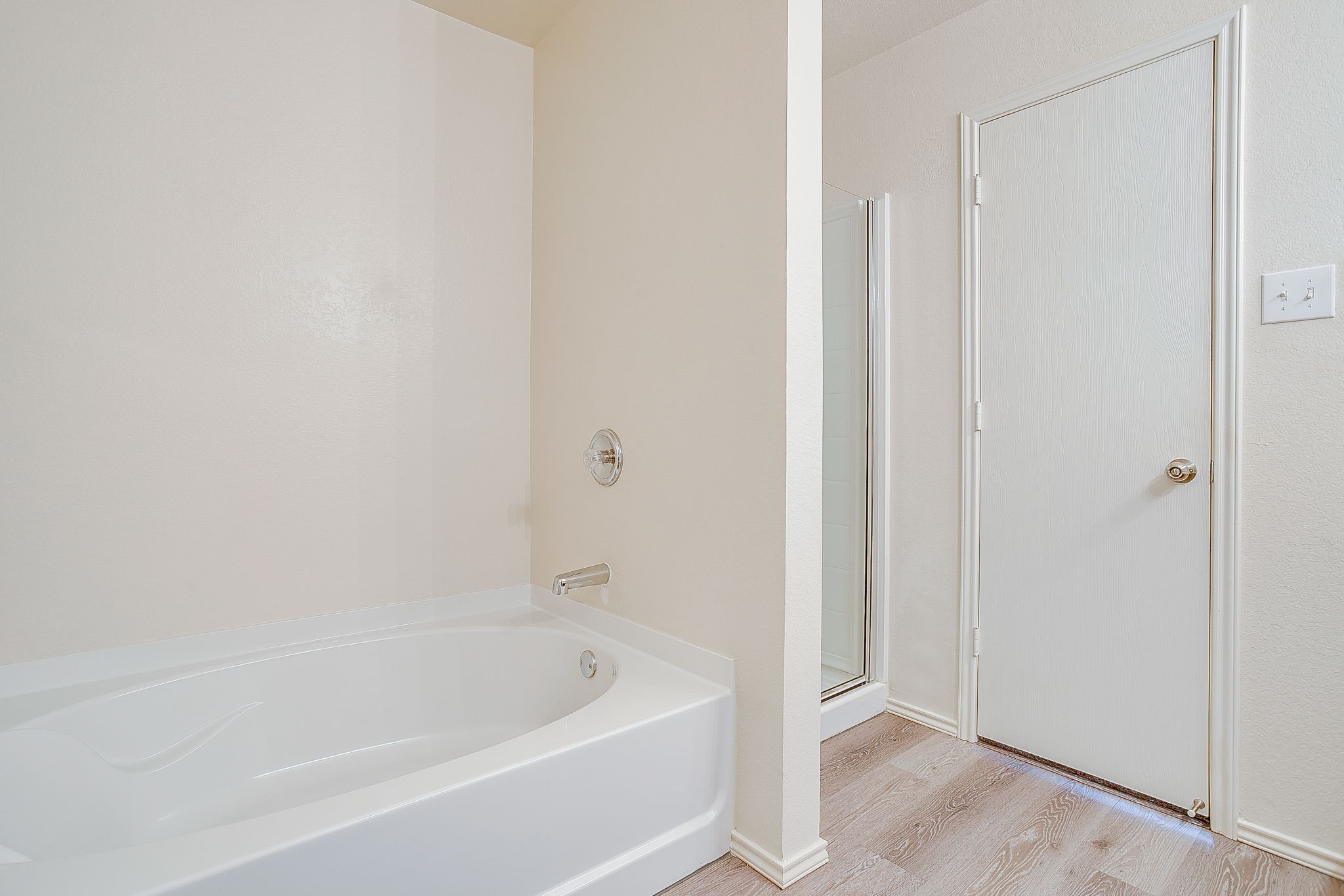 1313 Lauren Drive Burleson TX 76028