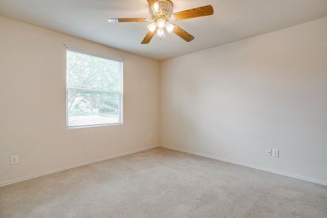 1313 Lauren Drive Burleson TX 76028