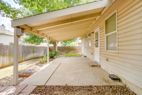 1313 Lauren Drive Burleson TX 76028