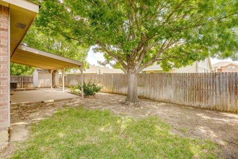 1313 Lauren Drive Burleson TX 76028