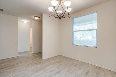 1313 Lauren Drive Burleson TX 76028