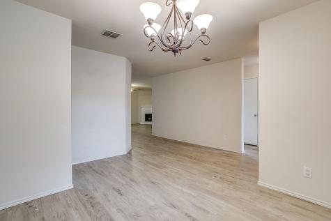 1313 Lauren Drive Burleson TX 76028