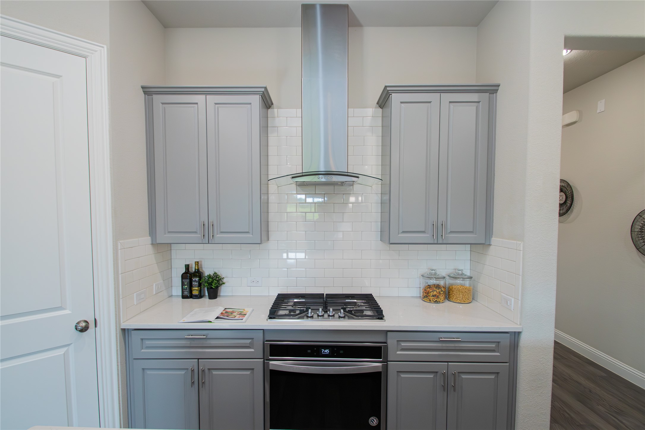 12709 Royal Oaks Lane Farmers Branch TX 75234