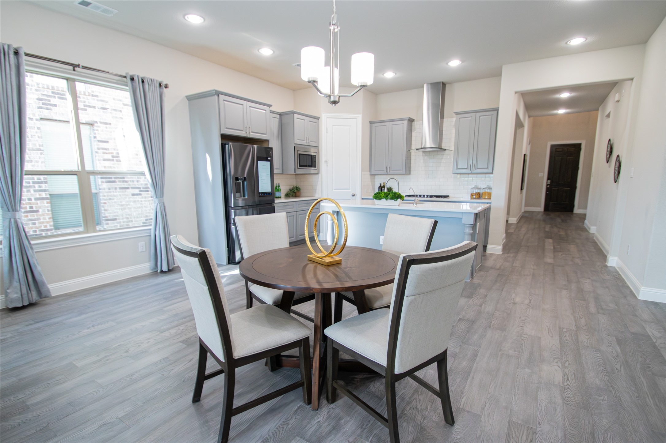 12709 Royal Oaks Lane Farmers Branch TX 75234