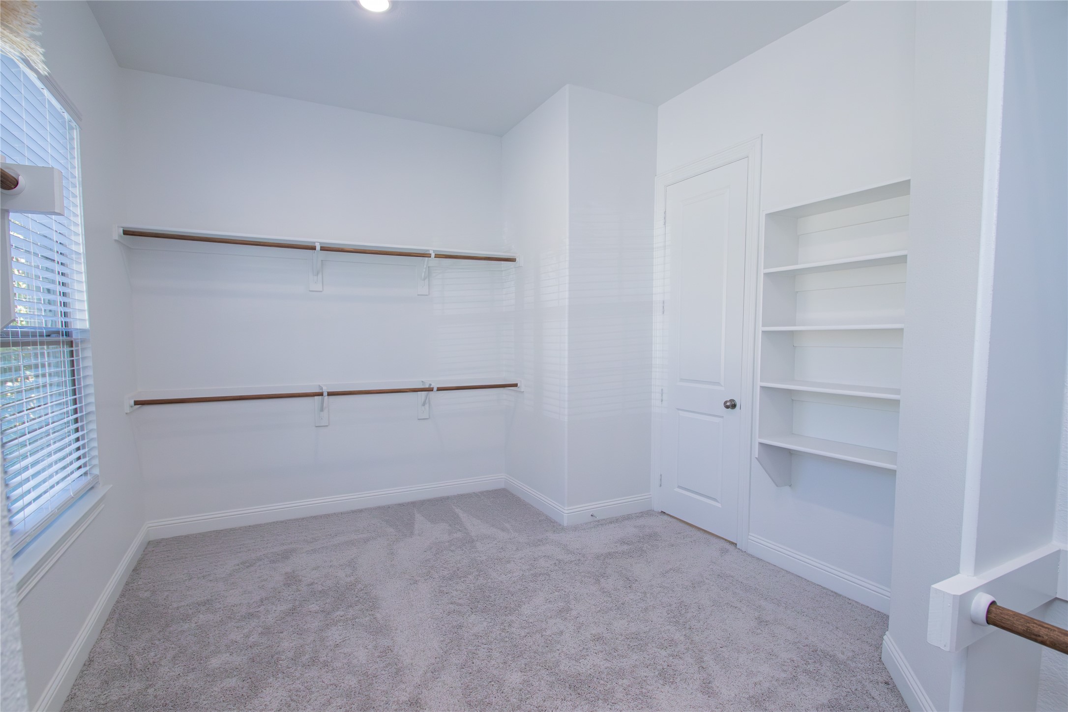 12709 Royal Oaks Lane Farmers Branch TX 75234