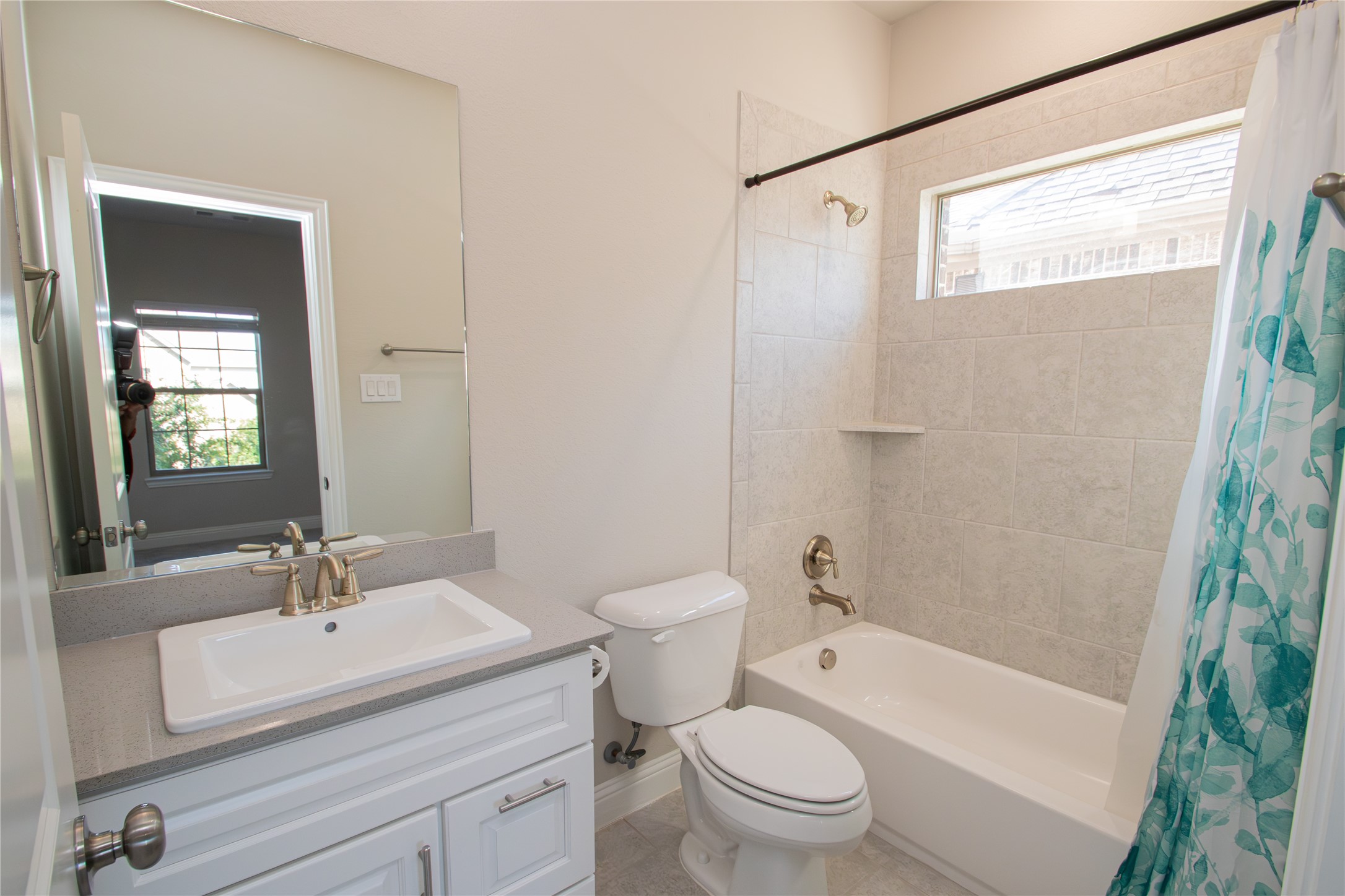 12709 Royal Oaks Lane Farmers Branch TX 75234