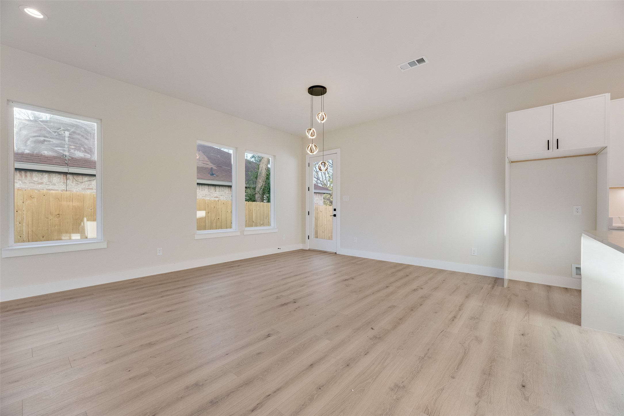 2507 Fatima Avenue Dallas TX 75241
