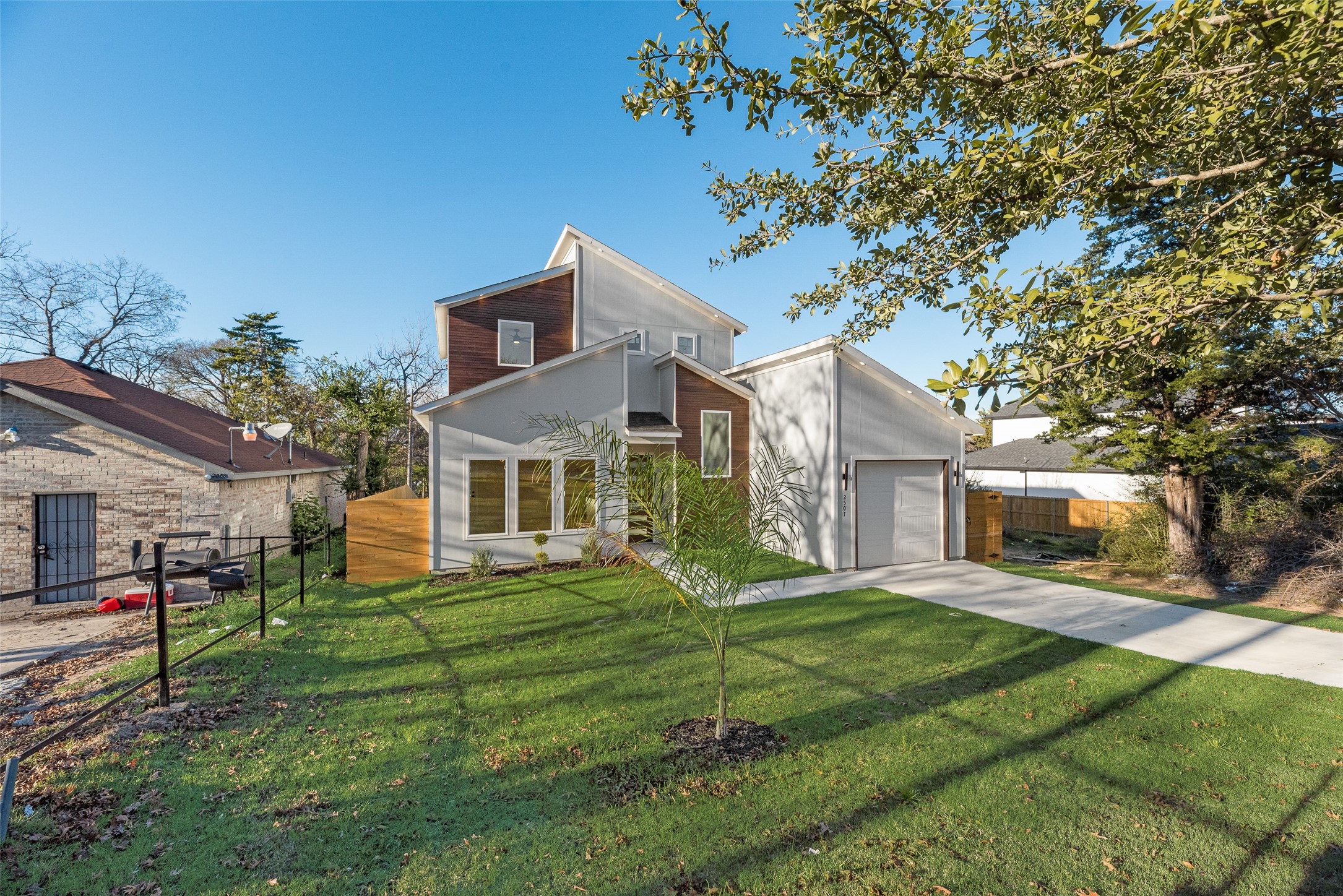 2507 Fatima Avenue Dallas TX 75241