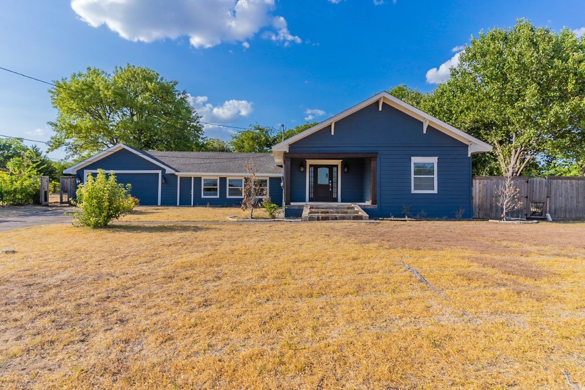 1221 Silver Creek Drive Desoto TX 75115