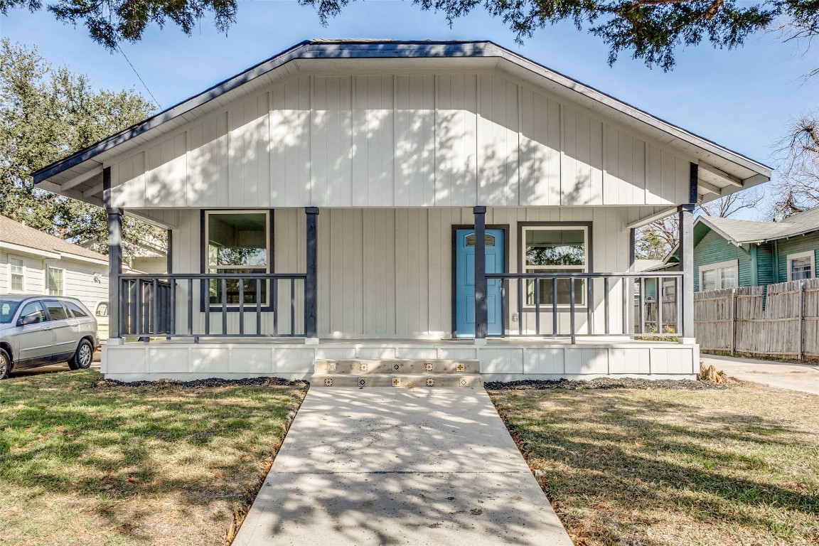 902 Martinique Avenue Dallas TX 75223