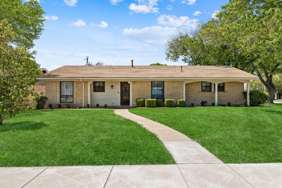 2135 Bamboo Street Mesquite TX 75150
