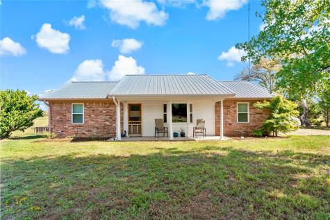 1193 County Road 44250 Powderly TX 75473