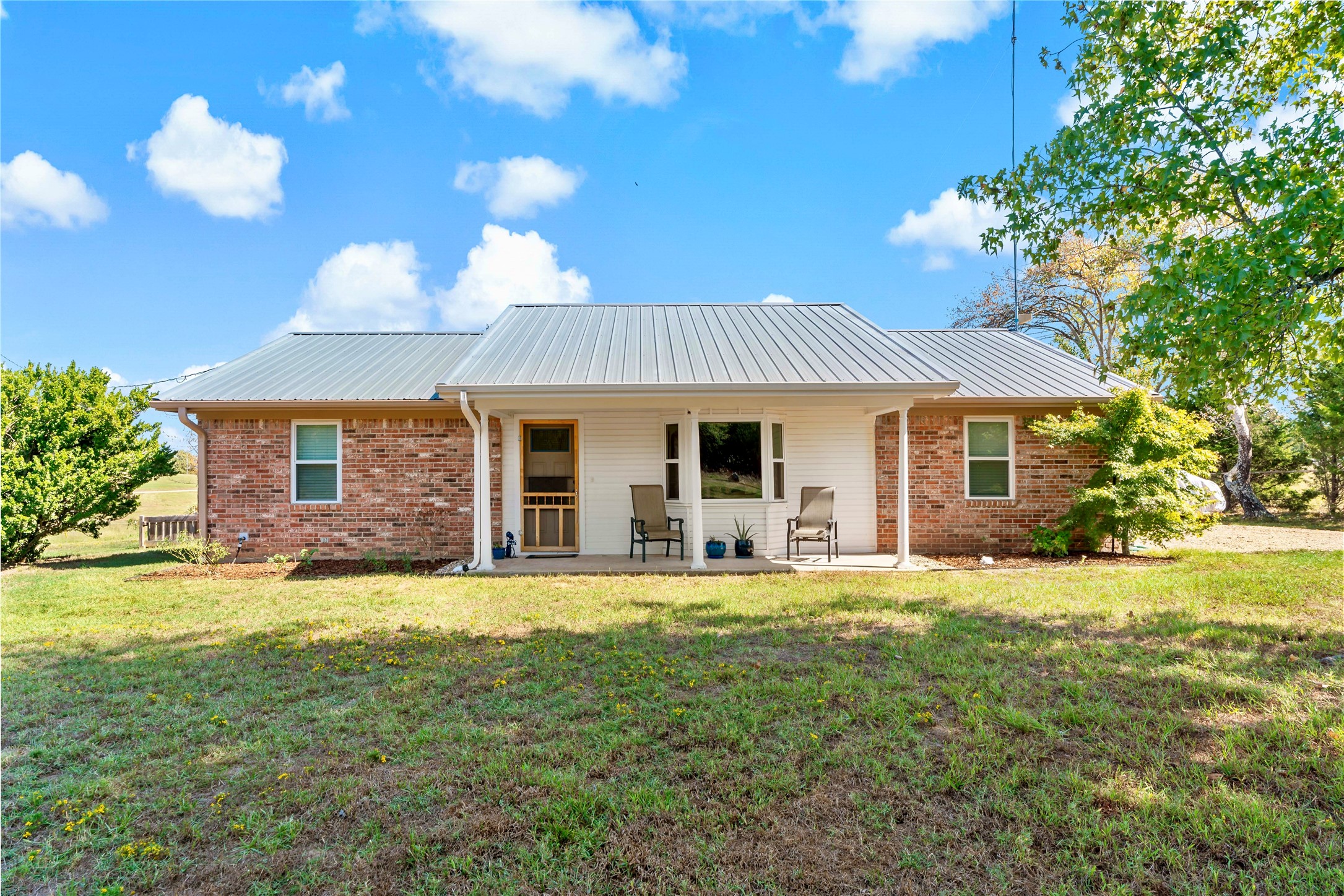 1193 County Road 44250 Powderly TX 75473