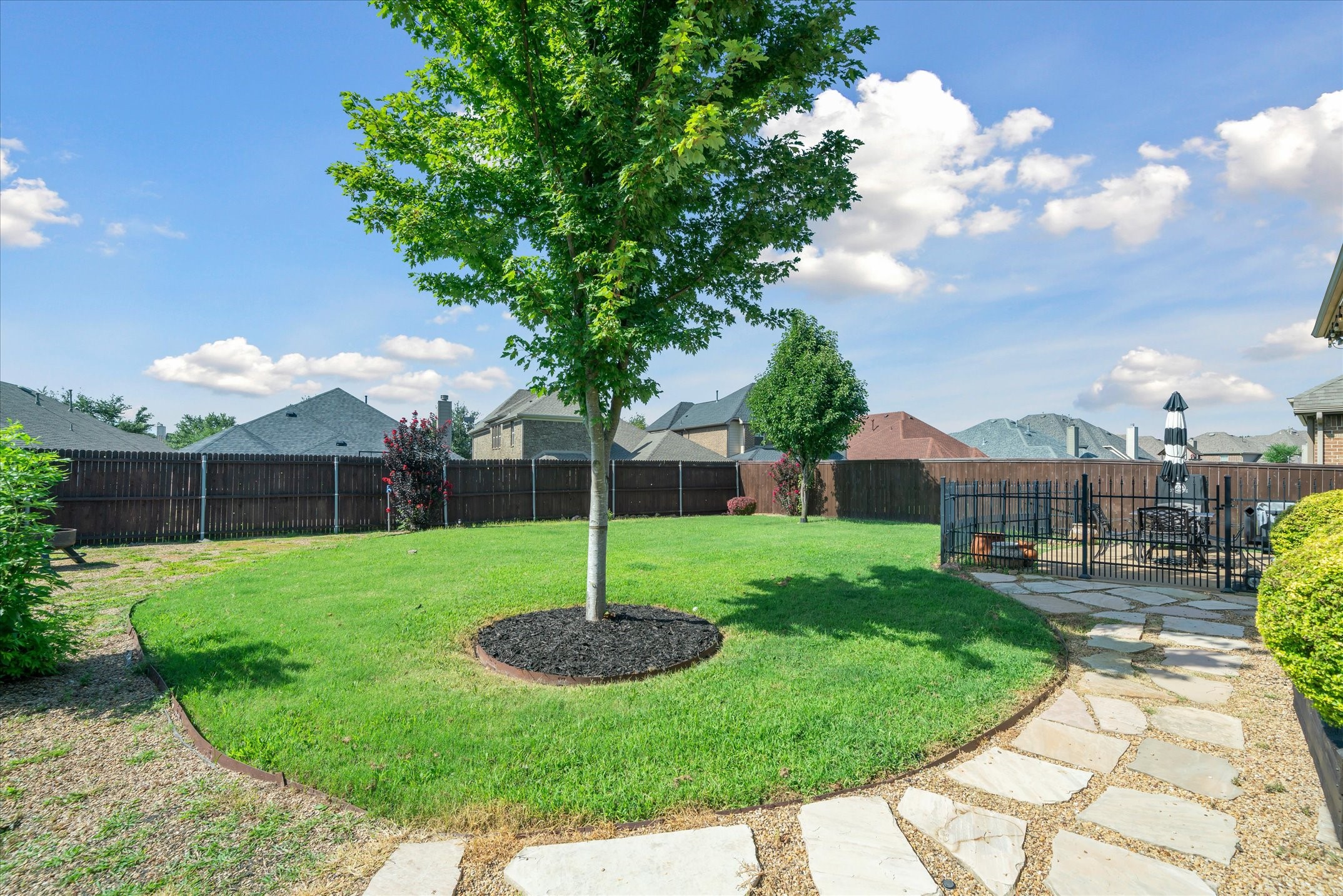 1007 Somerset Circle Forney TX 75126