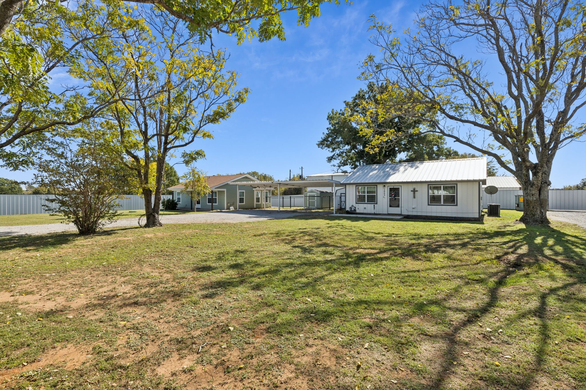 1060 E Reno Road Reno TX 76020