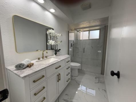 413 Kingsbridge Court Garland TX 75040