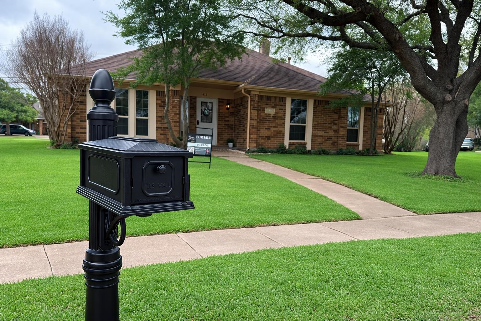413 Kingsbridge Court Garland TX 75040