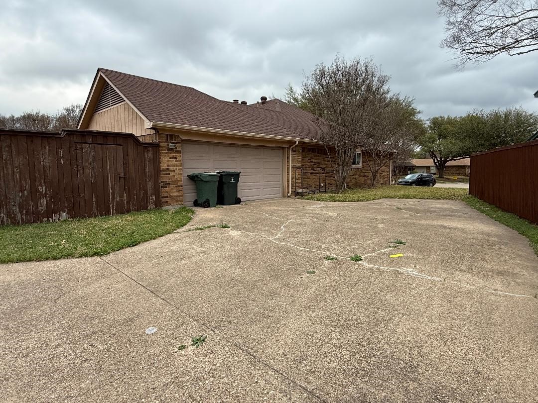 413 Kingsbridge Court Garland TX 75040