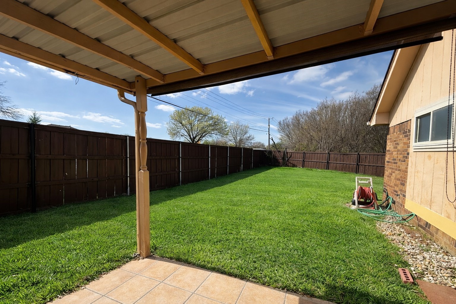 413 Kingsbridge Court Garland TX 75040