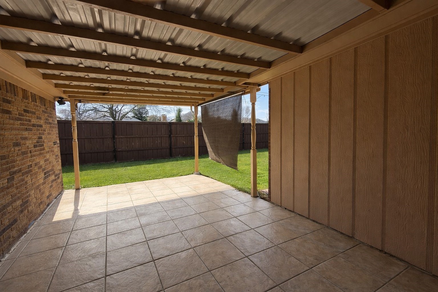413 Kingsbridge Court Garland TX 75040