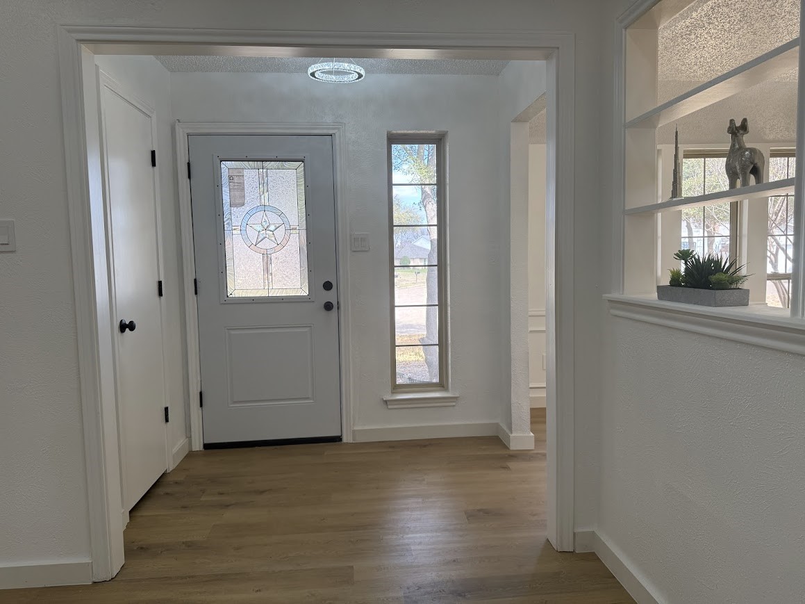 413 Kingsbridge Court Garland TX 75040