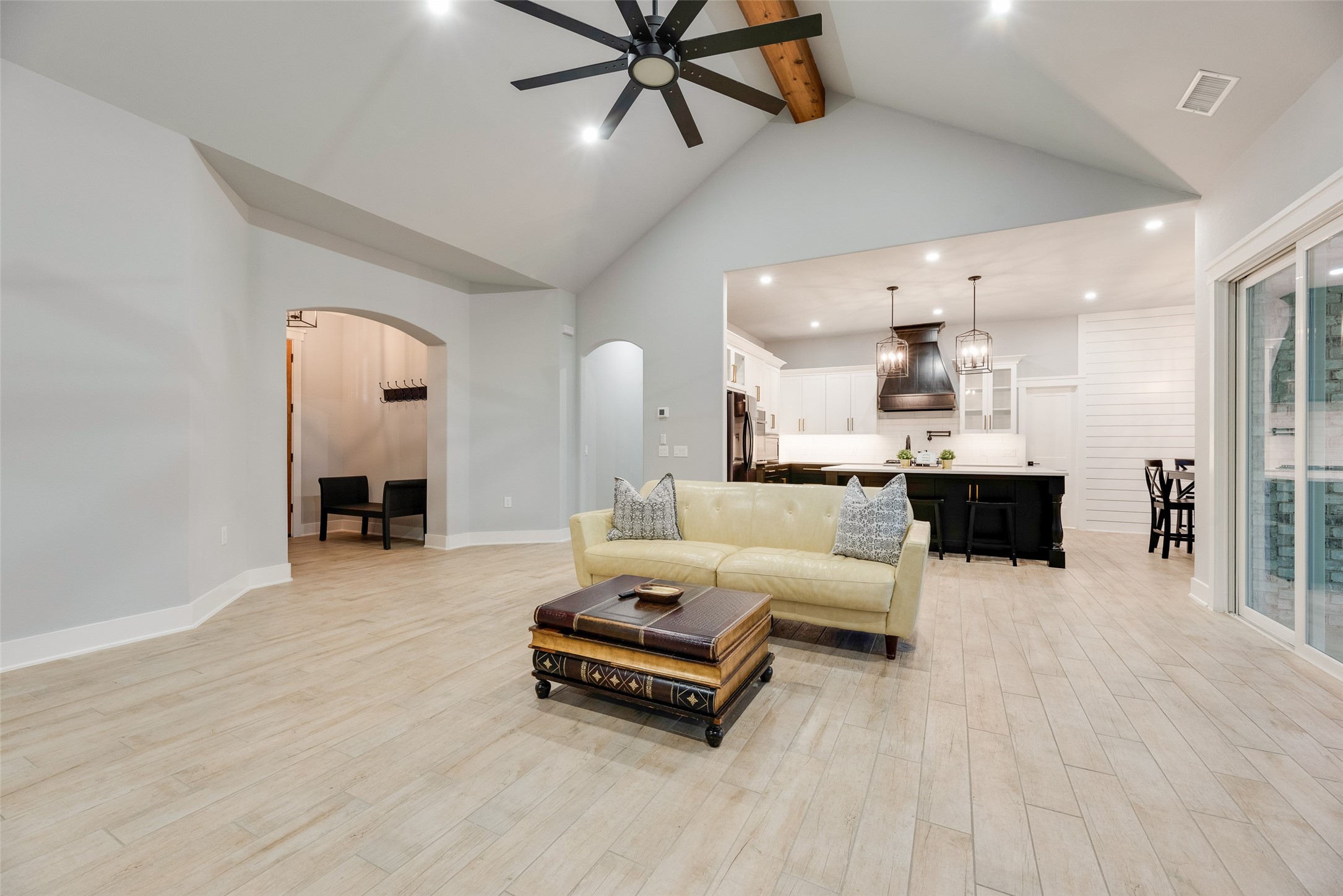 11979 Chisum Road Sanger TX 76266