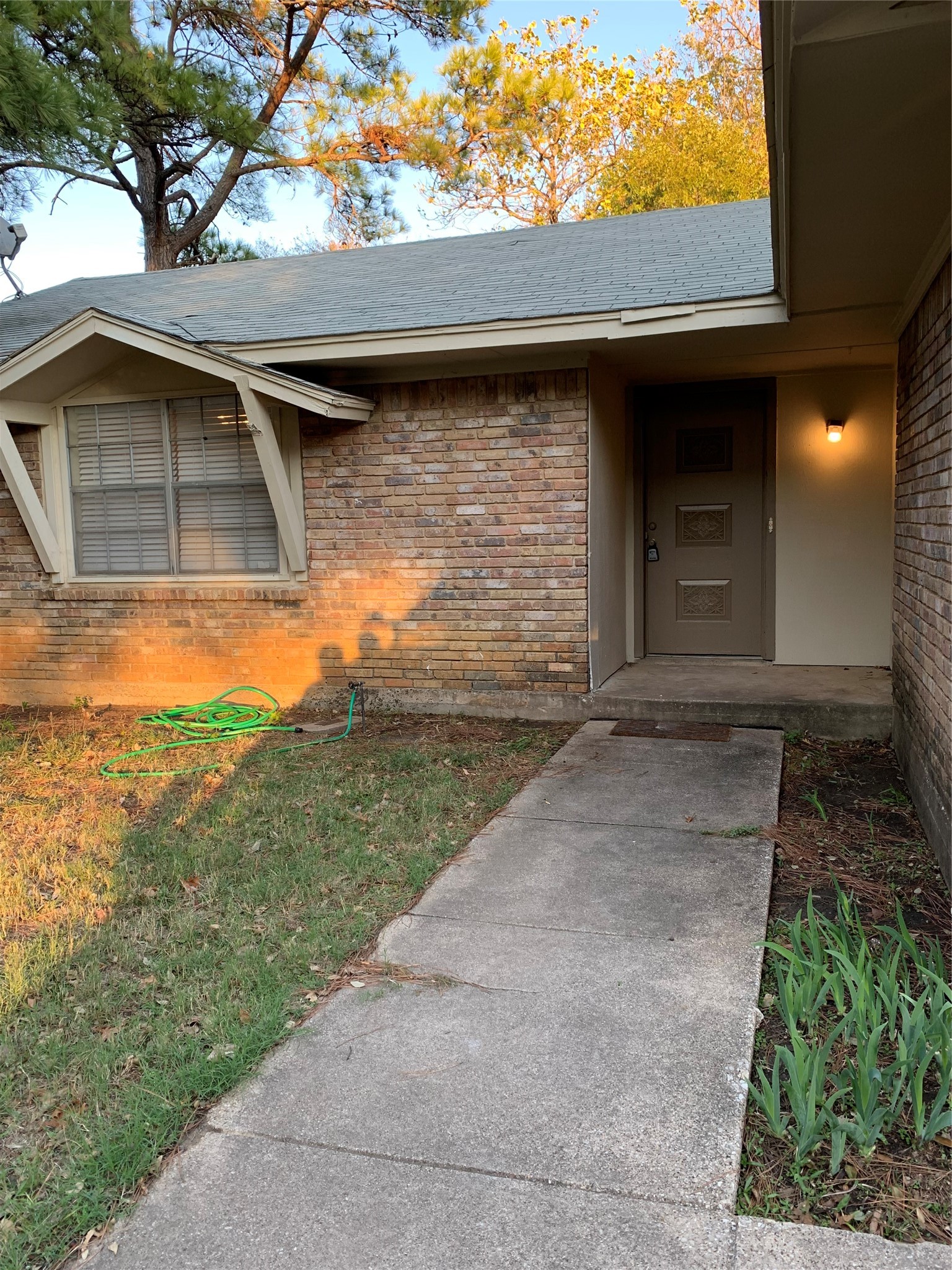 5410 Kings Manor Drive Lake Dallas TX 75065
