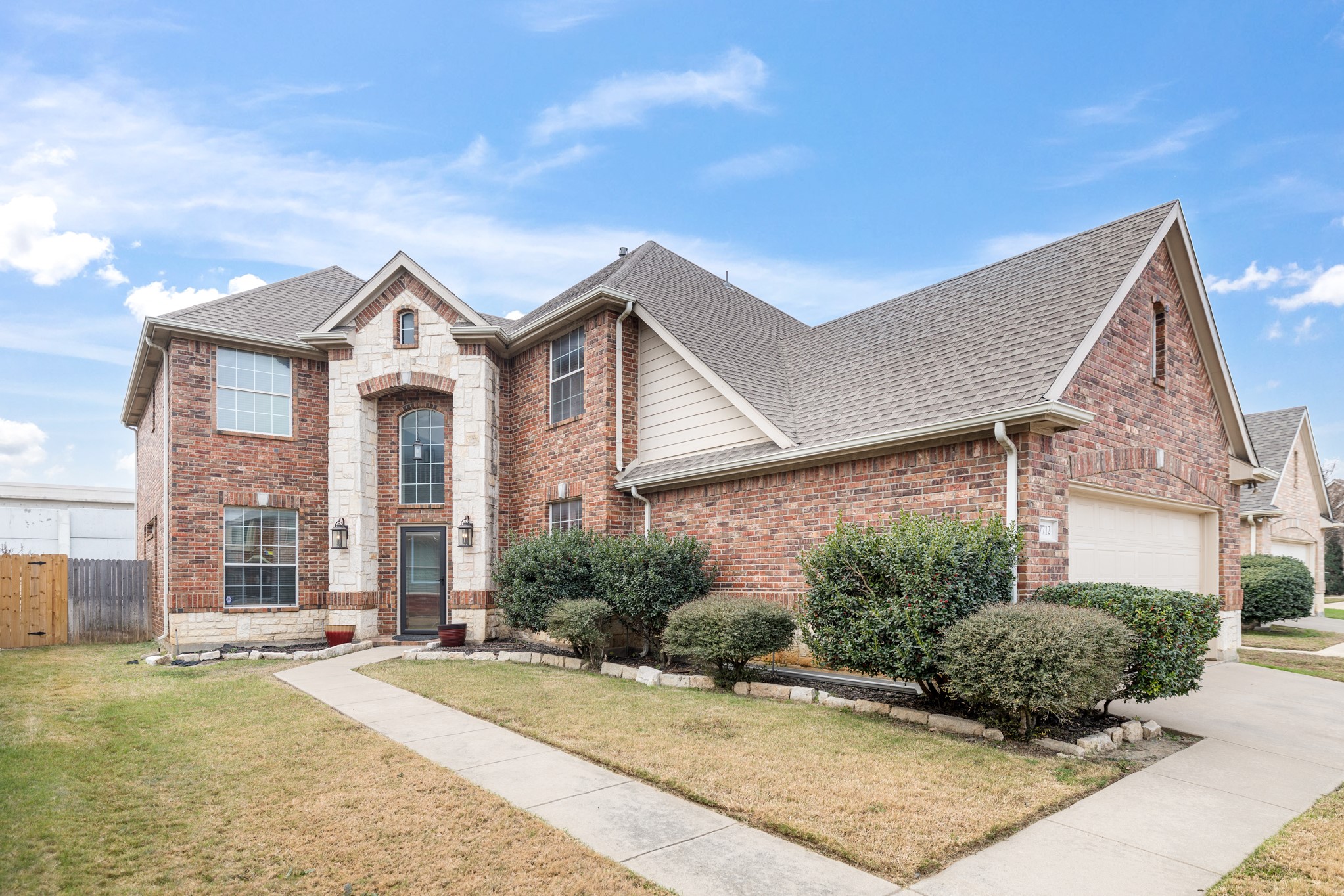 7712 Smugglers Cove Arlington TX 76016