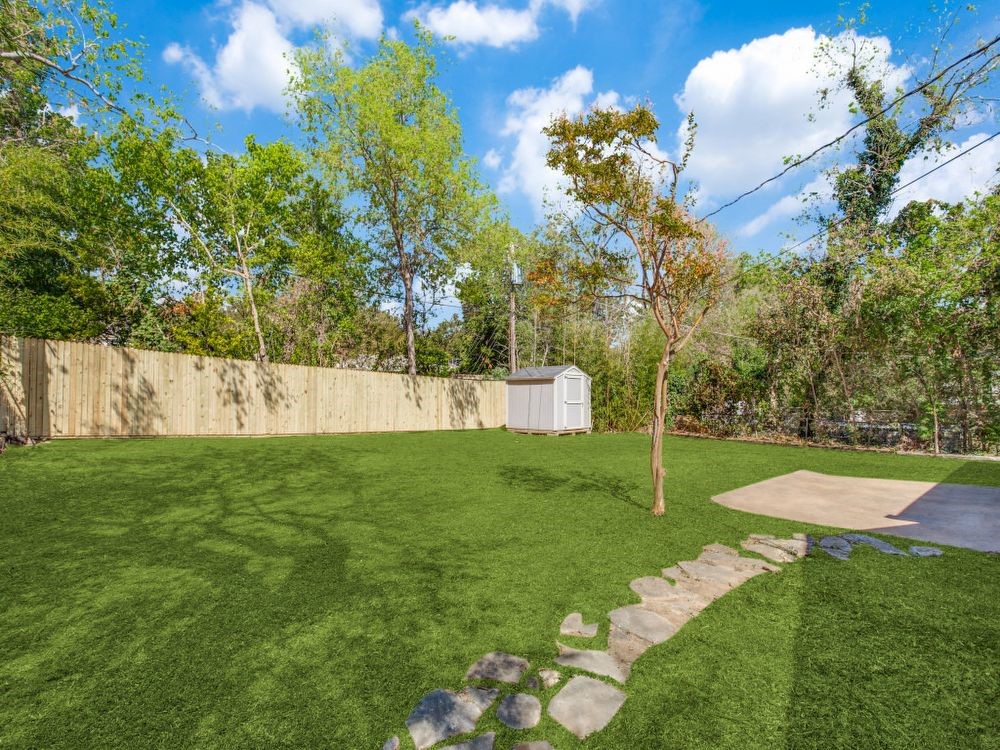 6470 Lindell Avenue Fort Worth TX 76116